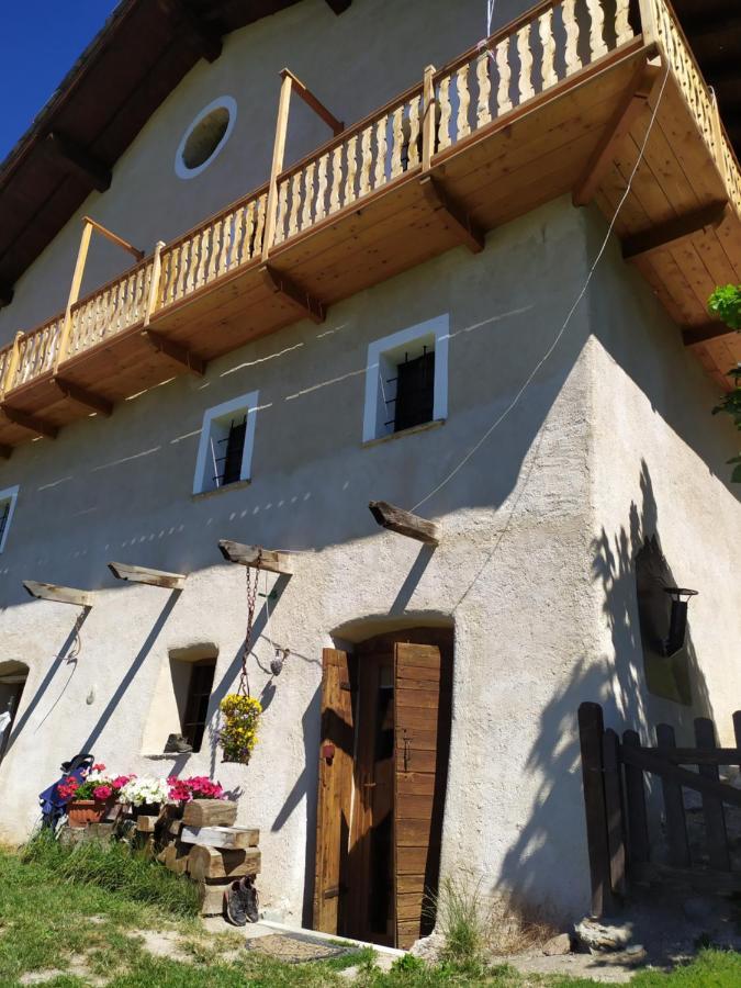 Chez Tonton Wi-Fi Villa Aosta Bagian luar foto