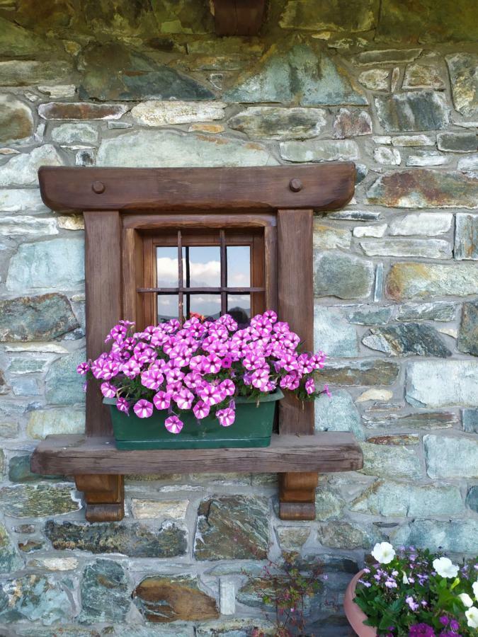 Chez Tonton Wi-Fi Villa Aosta Bagian luar foto
