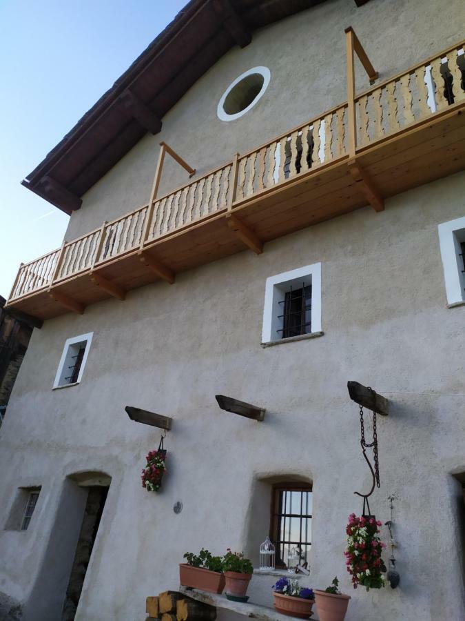 Chez Tonton Wi-Fi Villa Aosta Bagian luar foto