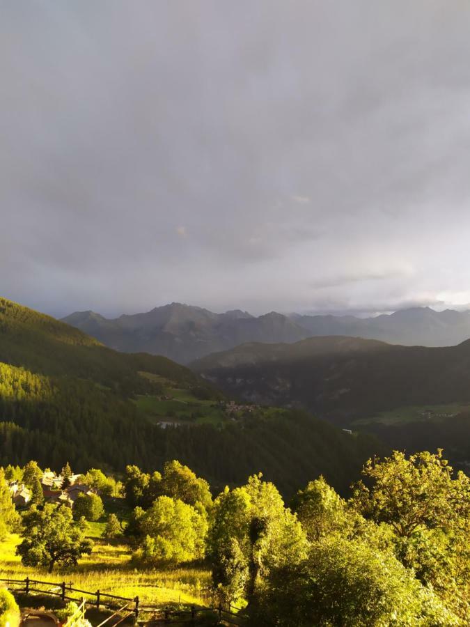 Chez Tonton Wi-Fi Villa Aosta Bagian luar foto