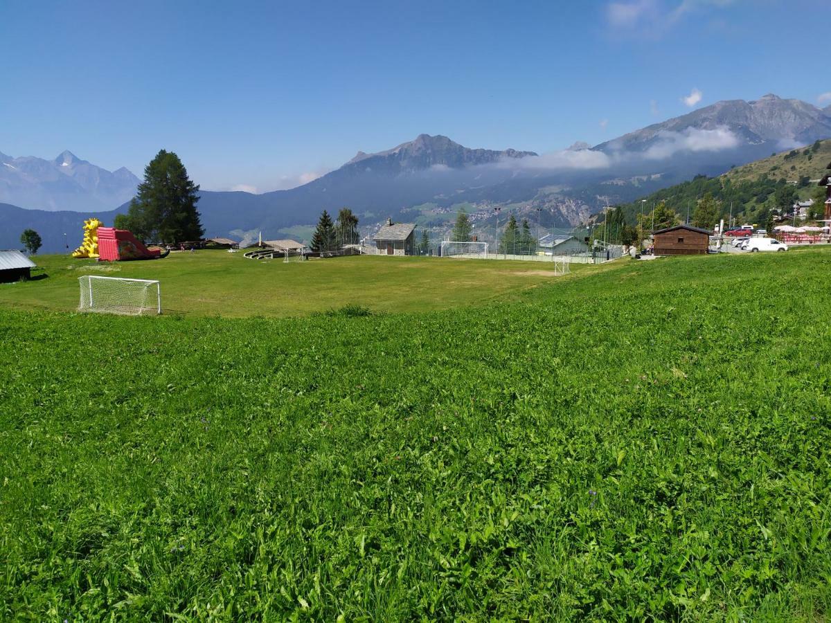 Chez Tonton Wi-Fi Villa Aosta Bagian luar foto